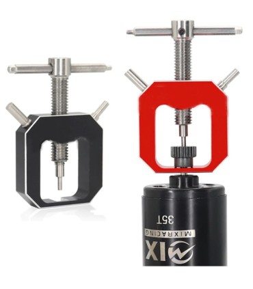 Extractor of sprockets and gears