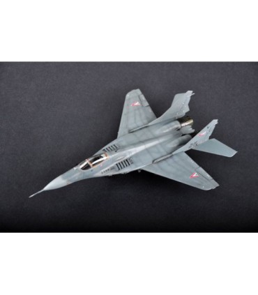Maquette d'avion en plastique MIG-29A FULCRUM 1/72