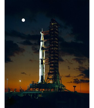 Maquette de fusée en plastique Saturn V 1/200